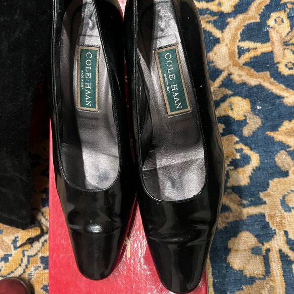 Cole Haan Blk Patent Leather Elongated Round Pointy Pump Made in Italy Sz. 6.5 - Picture 4 of 5